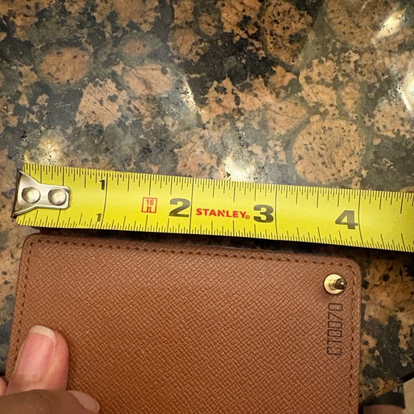 Authentic Louis Vuitton holder - Picture 8 of 9
